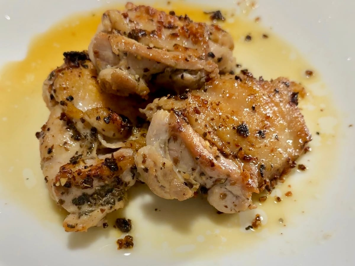 Healthyfied Garlic Pepper Lemon Chicken